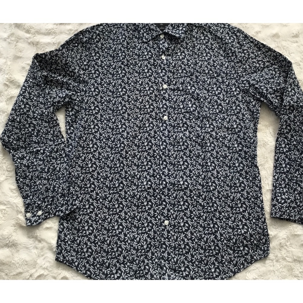 Men’s casual dress shirt.